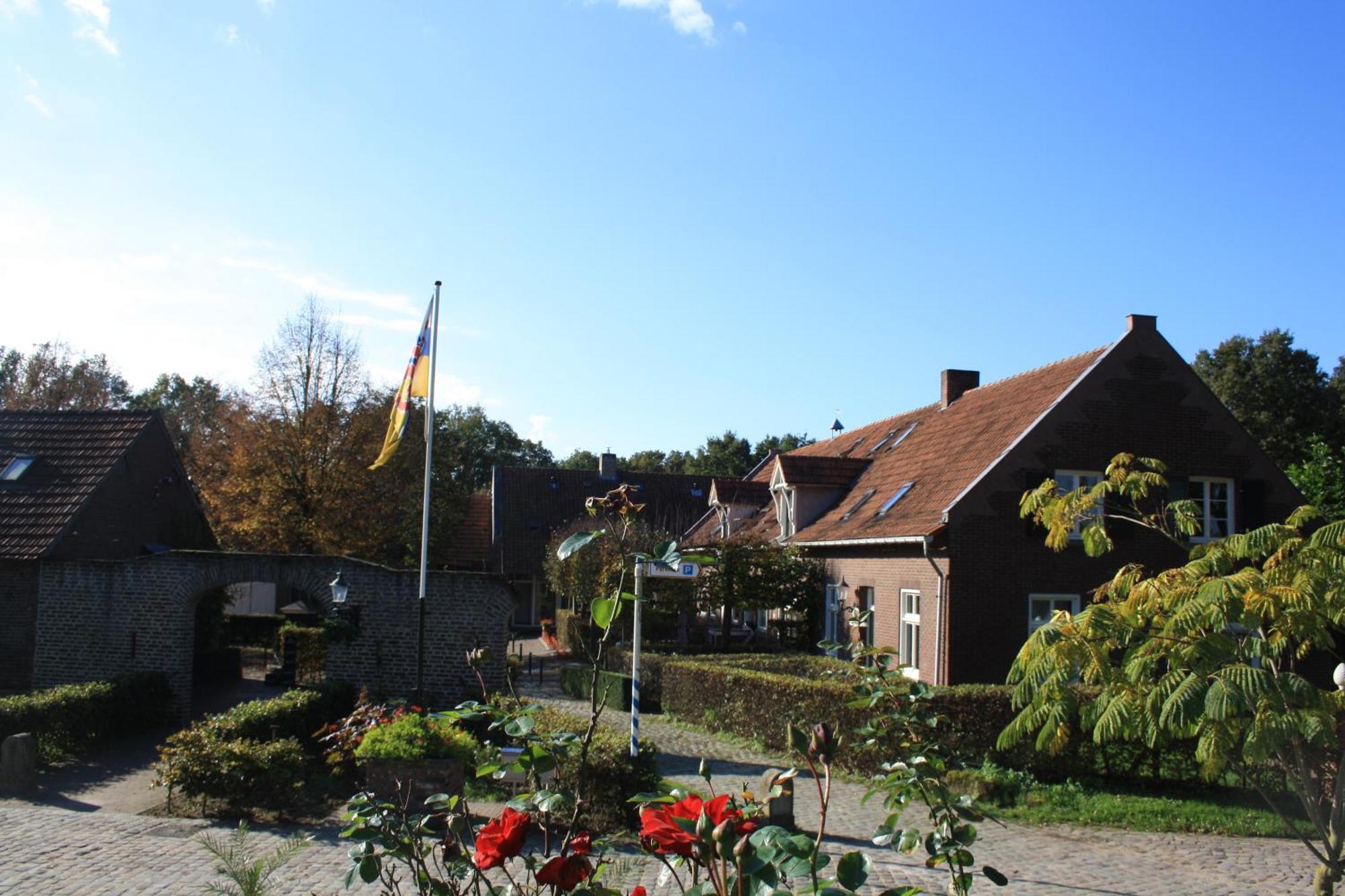 Bed and Breakfast De Plaats Maasbree Экстерьер фото